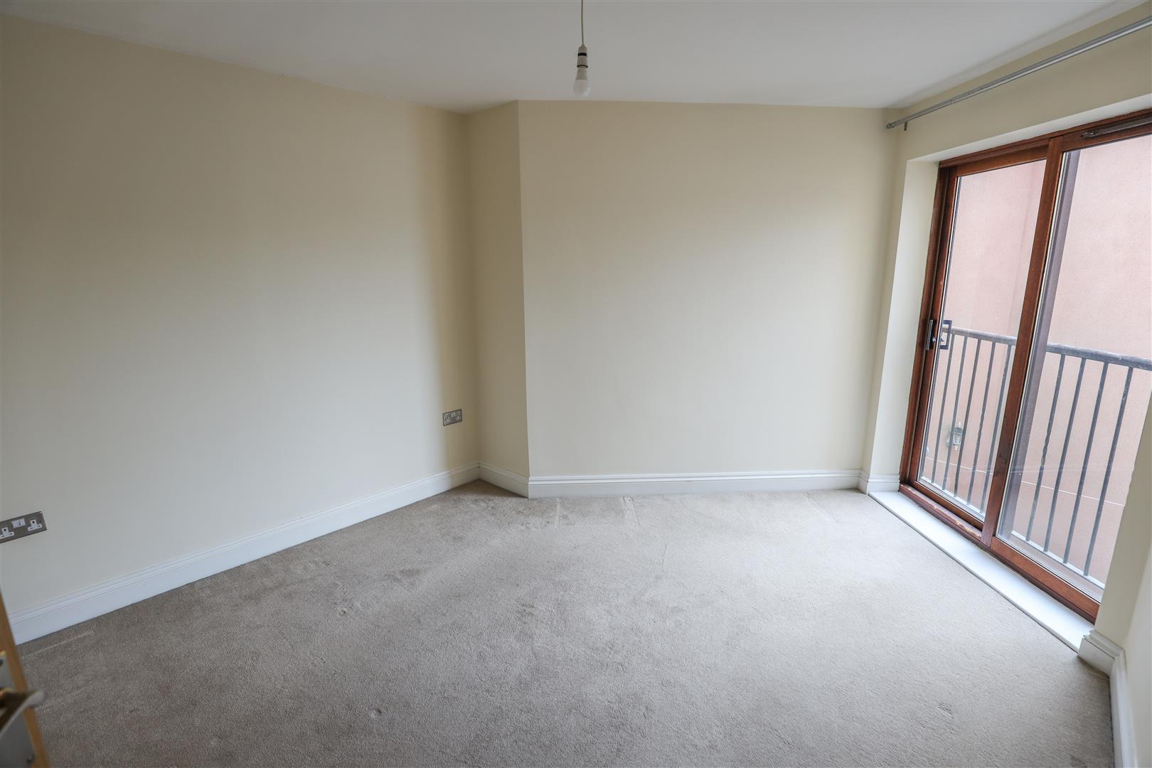 Riverside Mews, Cowbridge, Vale of Glamorgan, CF71 7NA